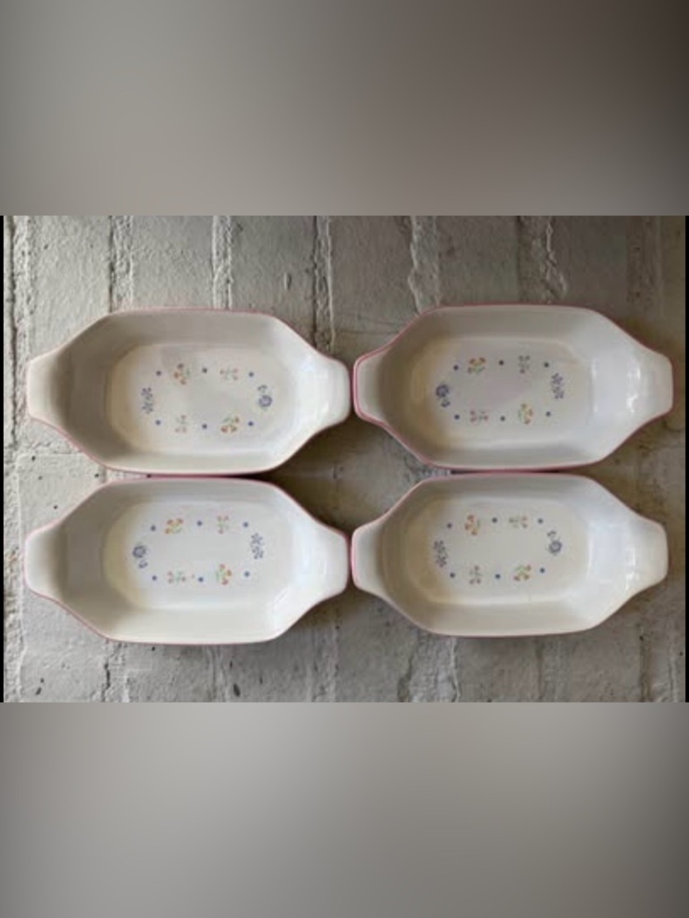 4pc Vintage 80s White & Pink Floral Ceramic Baking Dishes Set